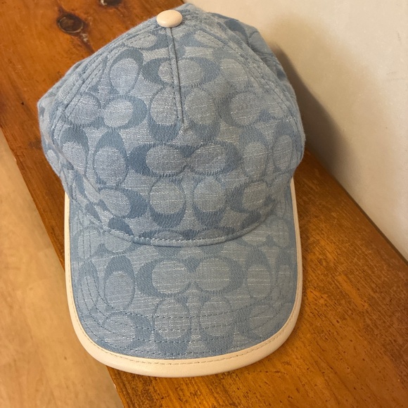 Coach Signature Chambray Baseball Cap - Picture 6 of 6